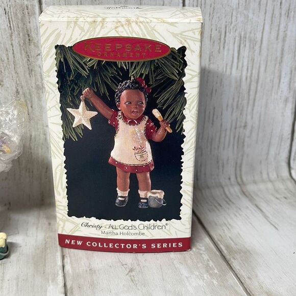 Hallmark Keepsake Ornament 1996 Christy All Gods Children Martha Holcomb - Picture 2 of 6